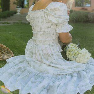 Ivy City Co White Floral Midi Dress